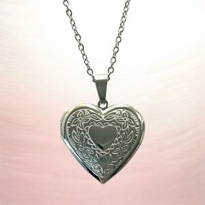 316L Surgical Stainless Steel Photo Heart Locket Pendant Necklace